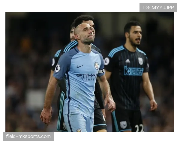 哈钦森英超赛季表现抢眼，助球队加速冲刺冠军梦