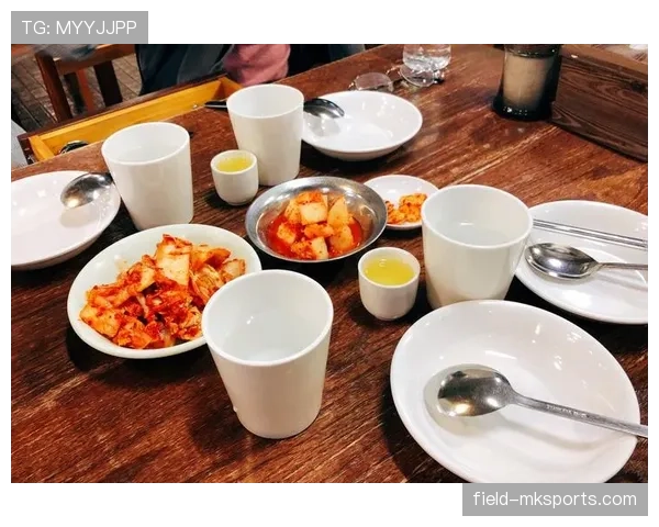 孙准浩家冰箱里塞满泡菜,训练完直接啃冰镇参鸡汤? 孙准浩家冰箱里塞满泡菜,训练完直接啃冰镇参鸡汤?