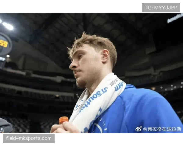 库珀·弗拉格关键挡拆拉开空间 提升球队进攻效率明显